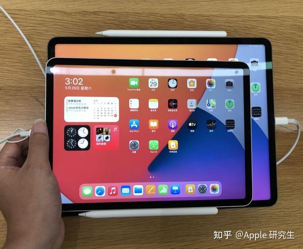11寸笔记本好不好用-11寸笔记本会不会太小-第2张图片 11寸笔记本好不好用-11寸笔记本会不会太小-第2张图片