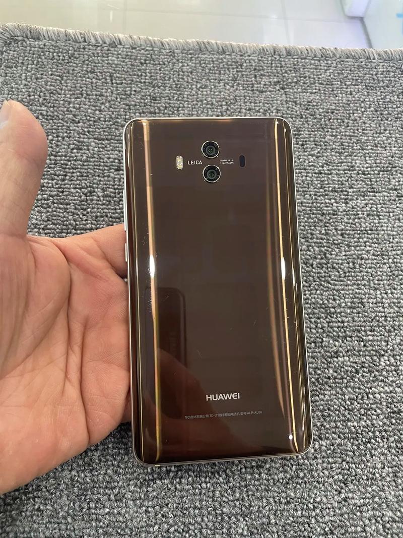 关于mate10保时捷和mate10的区别的信息-第4张图片 关于mate10保时捷和mate10的区别的信息-第4张图片