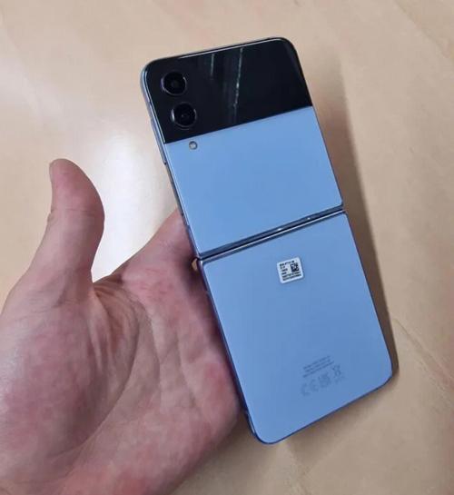 三星zflip4如何使用5g,三星zflip4g和5g有什么区别-第2张图片 三星zflip4如何使用5g,三星zflip4g和5g有什么区别-第2张图片